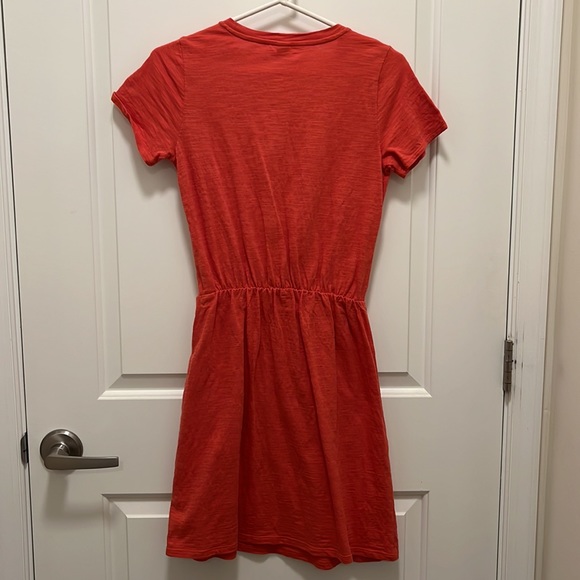 Old Navy Coral Waist-defined T-Shirt Dress (xs) - Picture 2 of 4